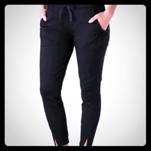 Levi Signature Joggers in Night Sky